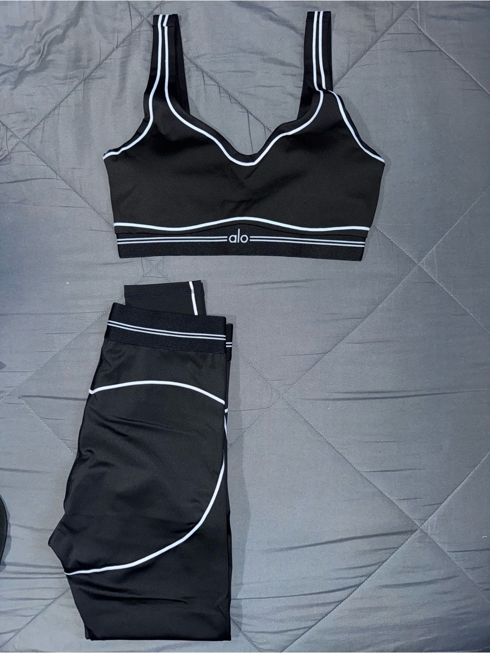 ALO Yoga Black Sports Bra and Leggings with White Contrast Piping